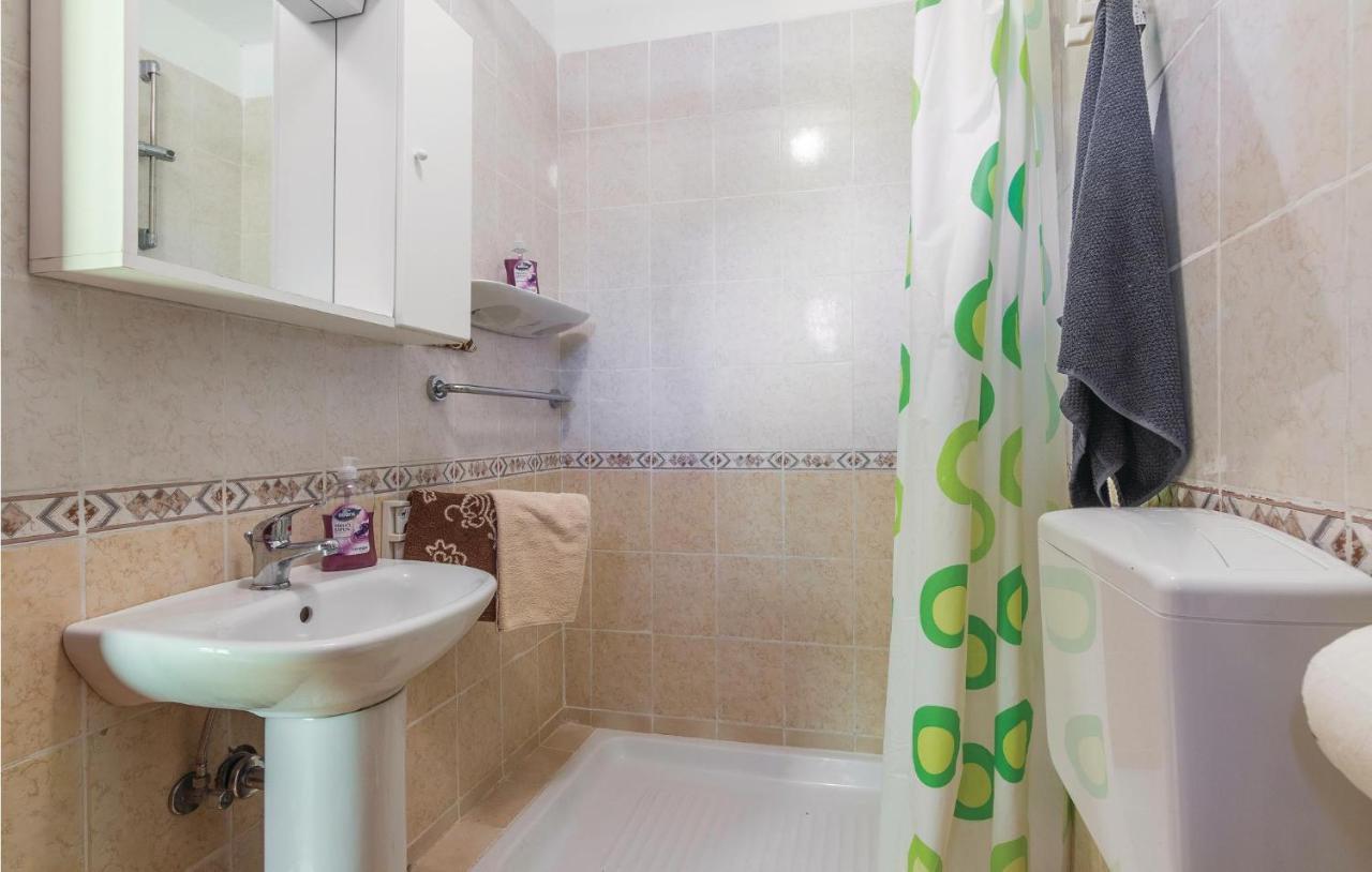 Pet Friendly Apartment In Porec With Wifi 外观 照片