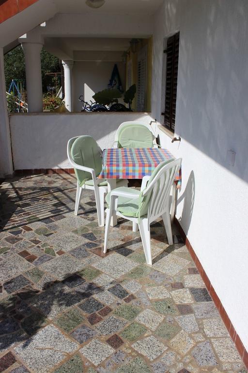 Pet Friendly Apartment In Porec With Wifi 客房 照片