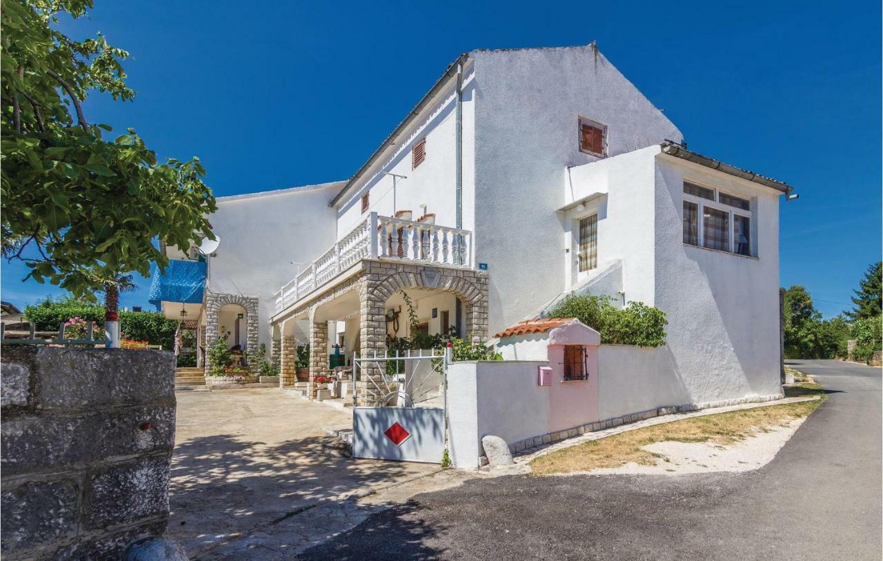 Pet Friendly Apartment In Porec With Wifi 外观 照片
